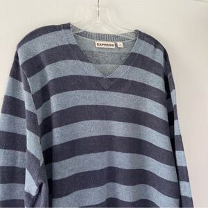 Express XXL Precision Fit Blue Striped 100% Lambs Wool V-Neck Pullover Sweater